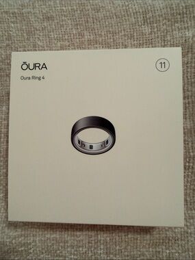Oura Ring 4 in Stealth (Black) - Size 11